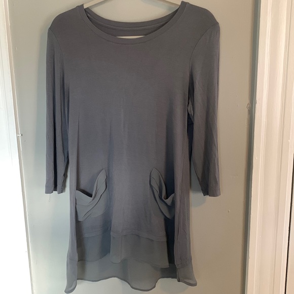 Logo Grey Top with Sheer pockets/hemline - Picture 1 of 6